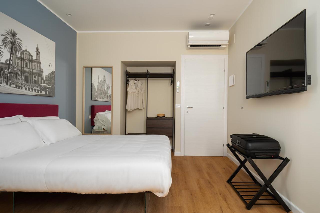 Attico 37 - Comfort Room Con Terrazza Privata Palermo Bagian luar foto